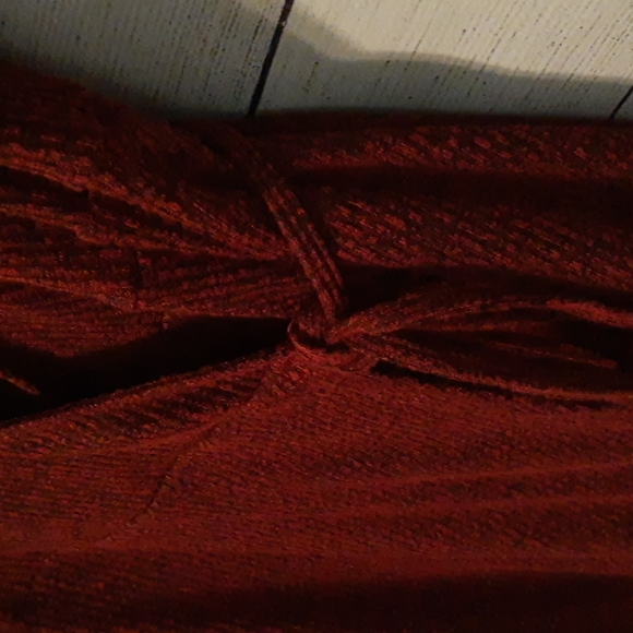 Adam Levine Tunic Wrap Top Bodycon PTP 17.5 with Stretch XL Tag, Garnet Red - Picture 3 of 9